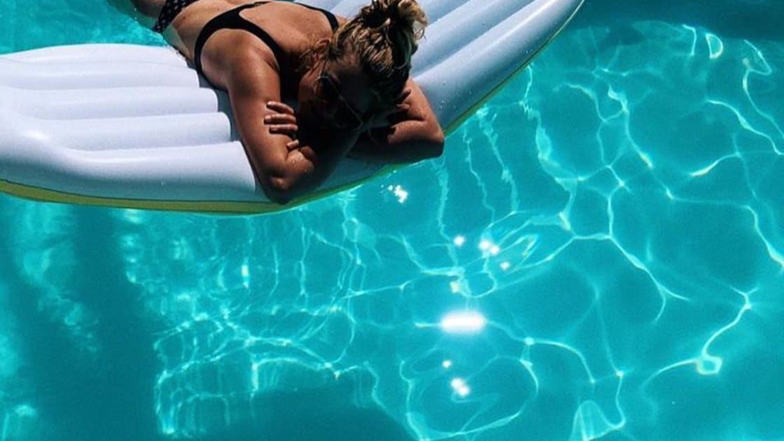 Britt Scholte zwembad
