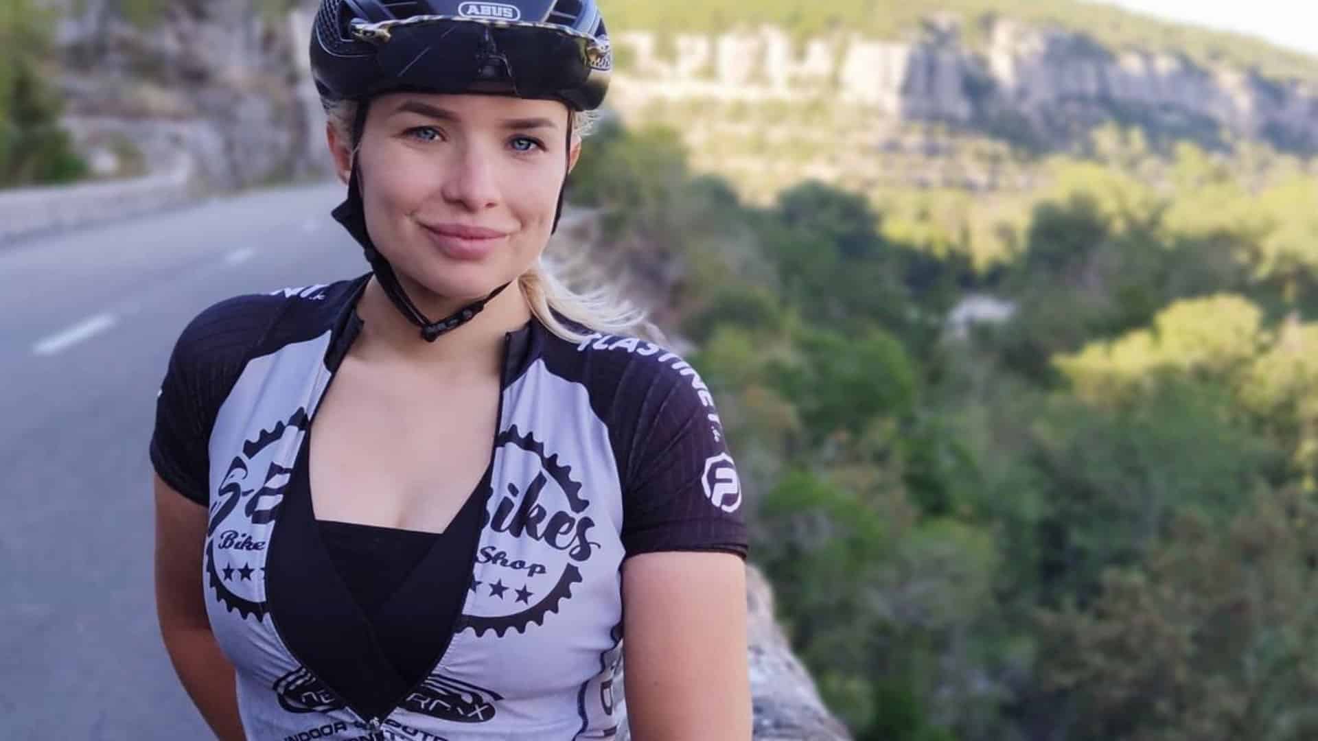 Tara Gins wielrennen ploegleider foto's instagram